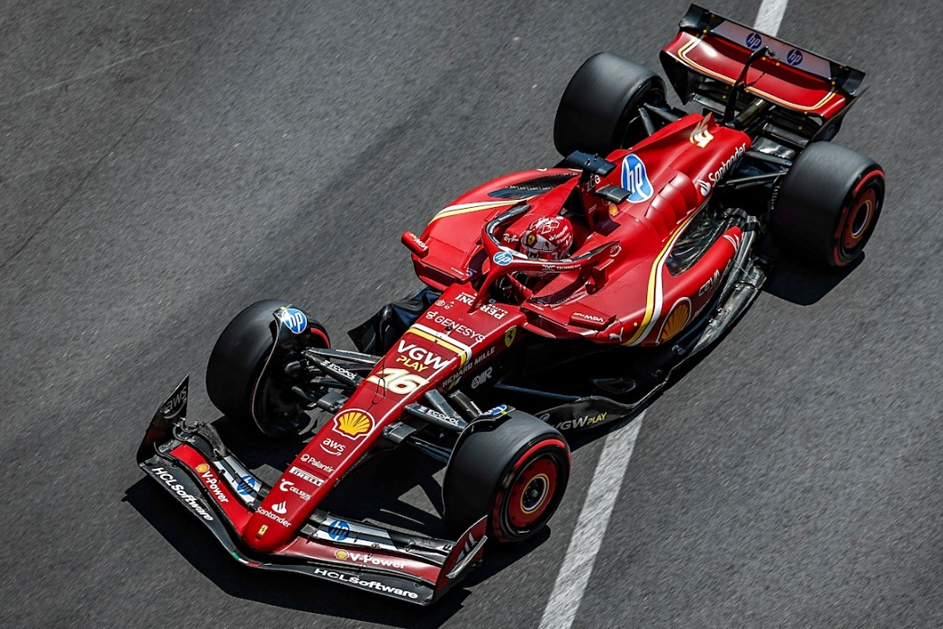 开云体育在线-法拉利险胜雷诺车队，勒克莱尔惊艳四座