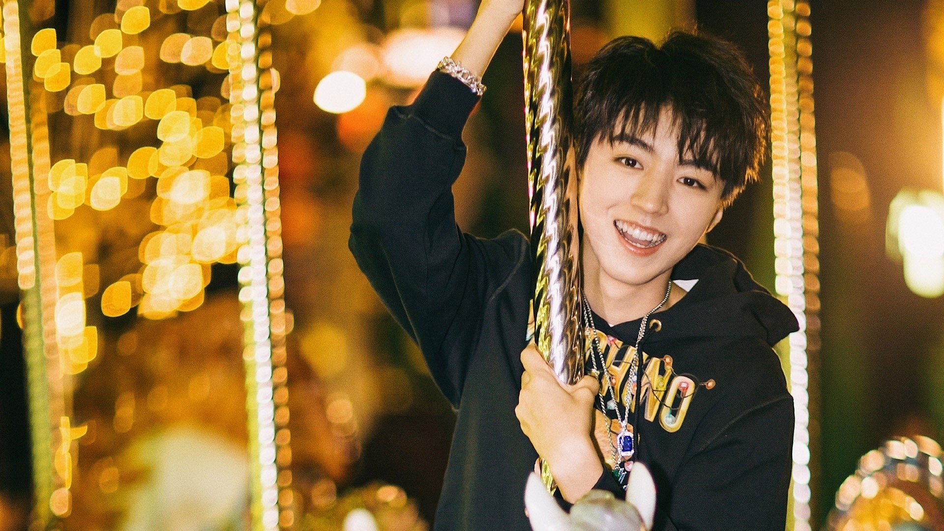 洪都拉斯雨夜加时鏖战，卡马文加热浪灼穿利物浦迷梦