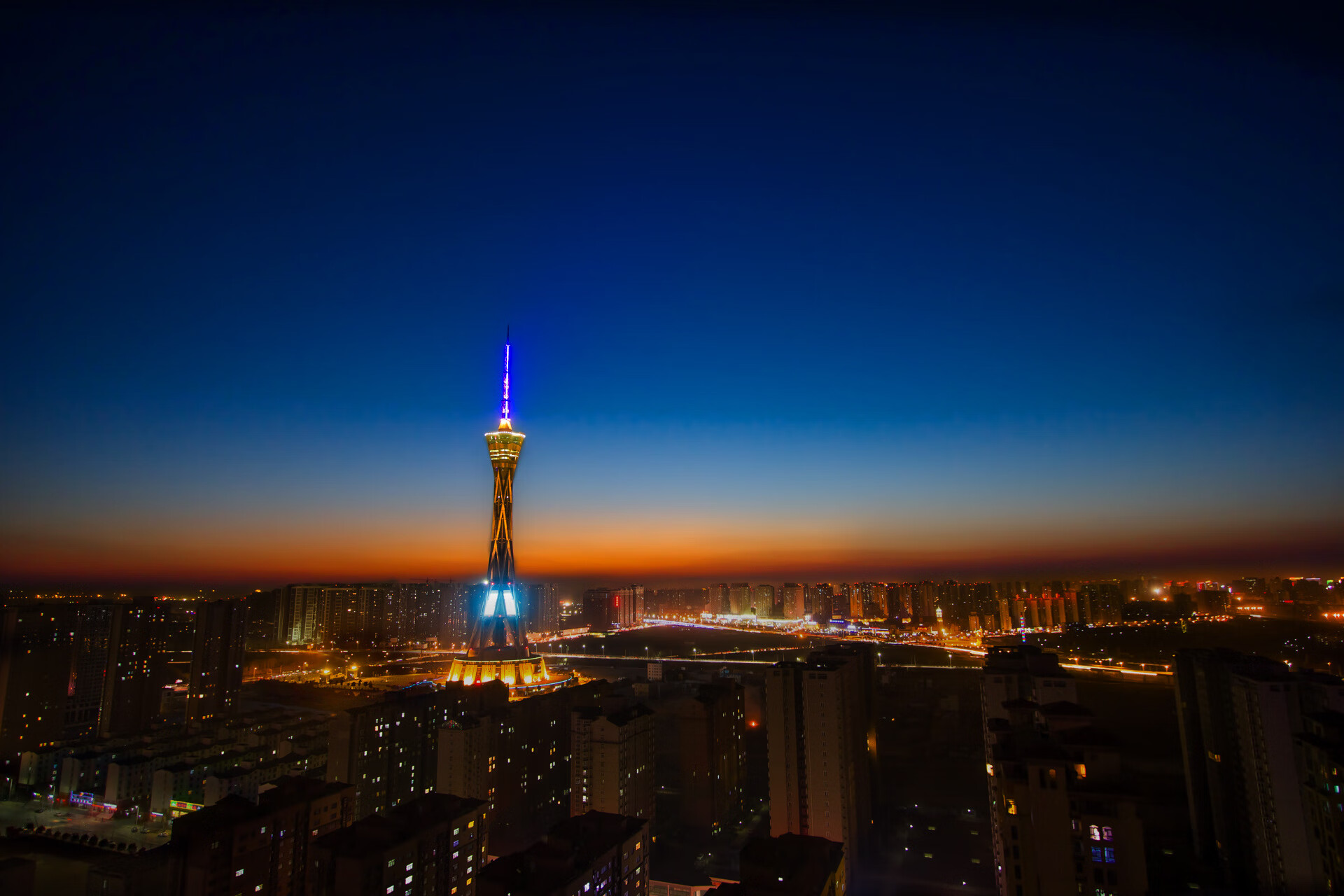 赛道上的绿茵风云，F1年度争冠焦点战演绎皇家社会完胜瑞士般的速度史诗