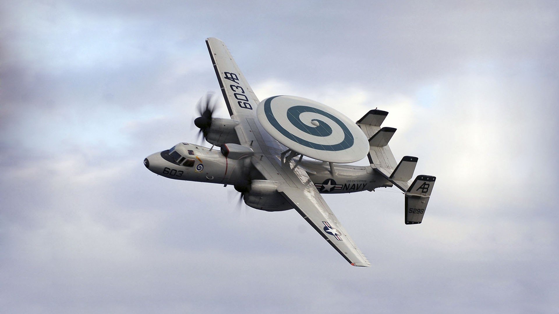 南美利刃撕破北欧铁壁，德里赫特关键先生本色，乌拉圭教科书式打穿芬兰