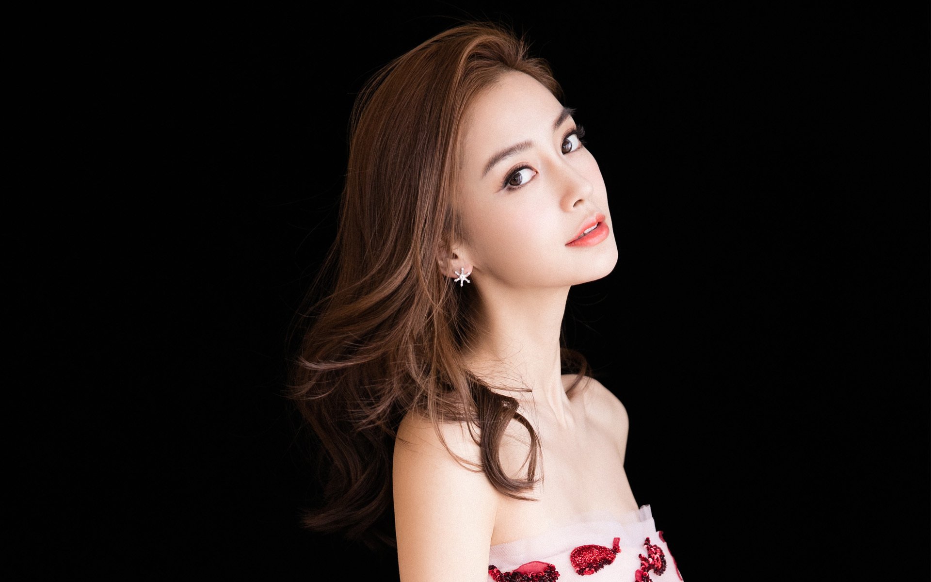 开云体育官网-当传奇交汇，突尼斯的黄金一瞬，与布鲁诺的欧冠交响